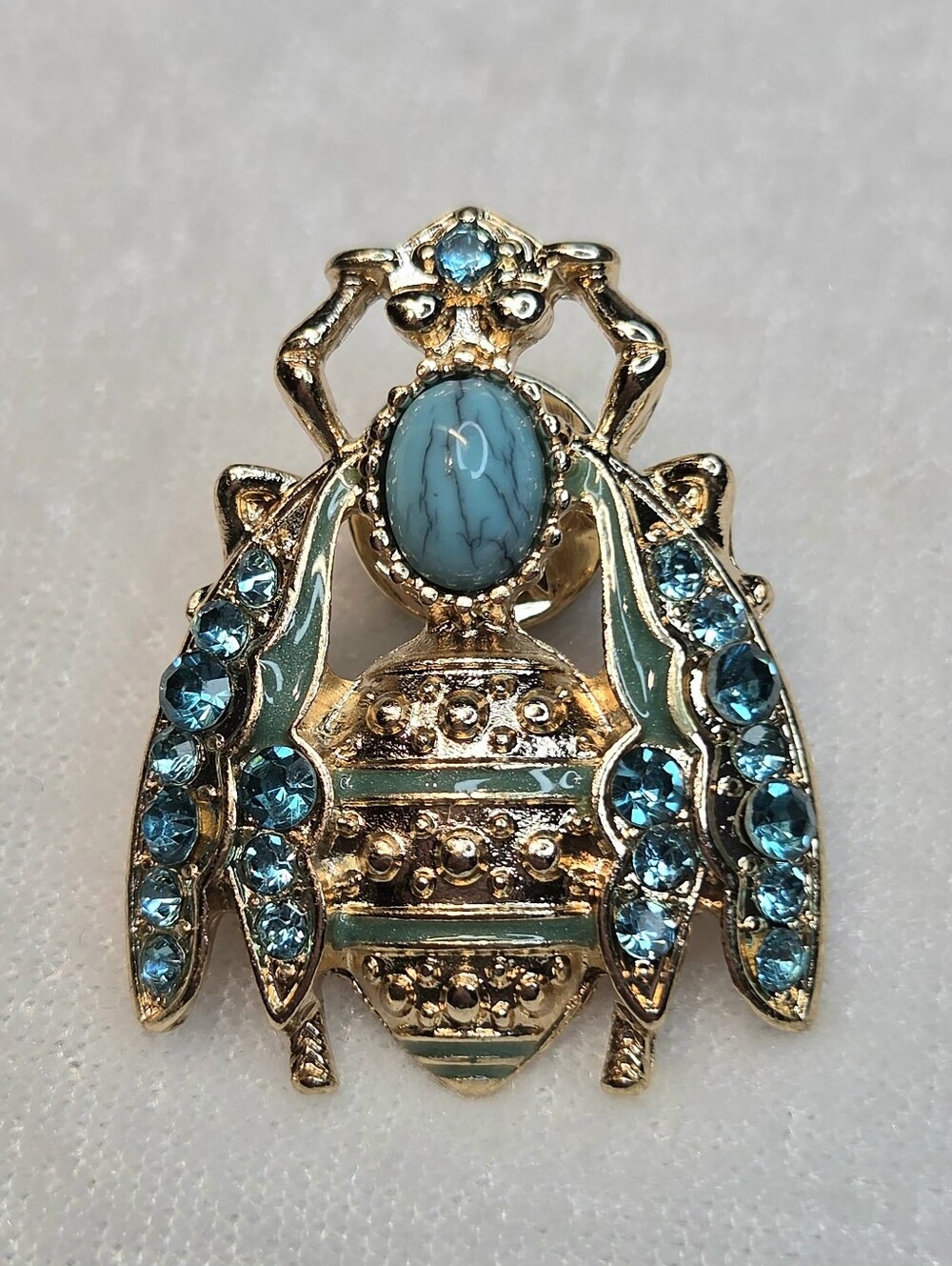 New Vintage-style Gold-tone Bumblebee Pin